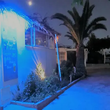 Ostello Santorini Camping&hostel Fira (Santorini)