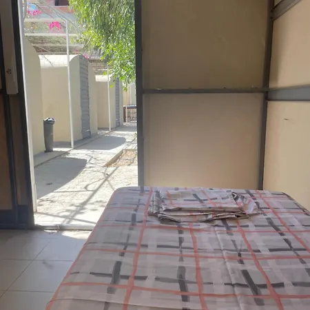 Santorini Camping&hostel