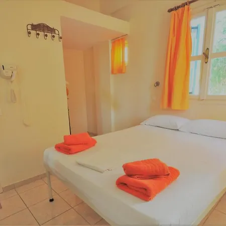 Santorini & Hostel Fira (Santorini)