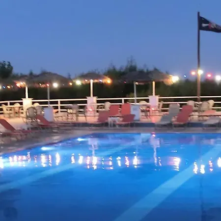 Santorini & Albergue Fira (Santorini)