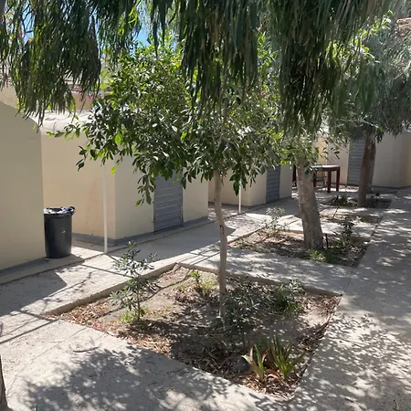 Santorini & Hostel *