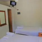 Vandrerhjem Santorini &