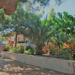 Santorini & Hostel Firá