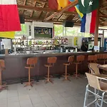 Vandrerhjem Santorini & *