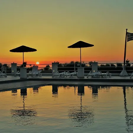 Santorini & Albergue *