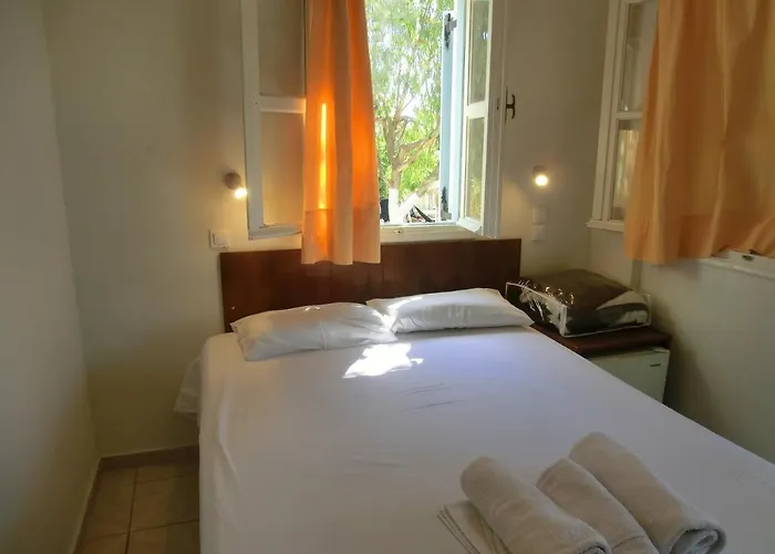 Santorini & Hostel Fíra