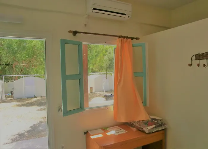 אכסניה Santorini & סנטוריני