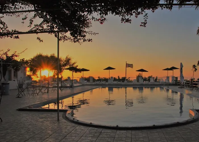 Santorini & אכסניה